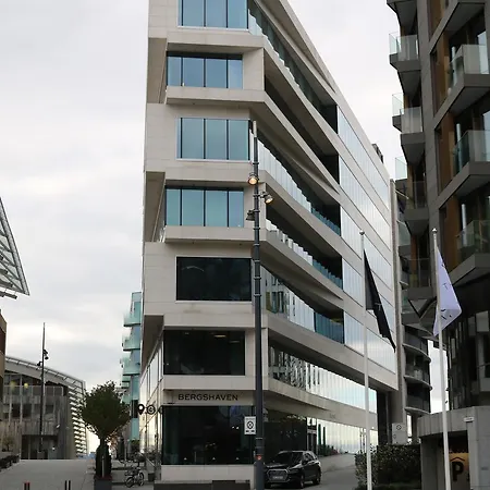 Leilighet Large Modern 1 Bedroom With Balcony