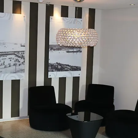 Leilighet Large Modern 1 Bedroom With Balcony